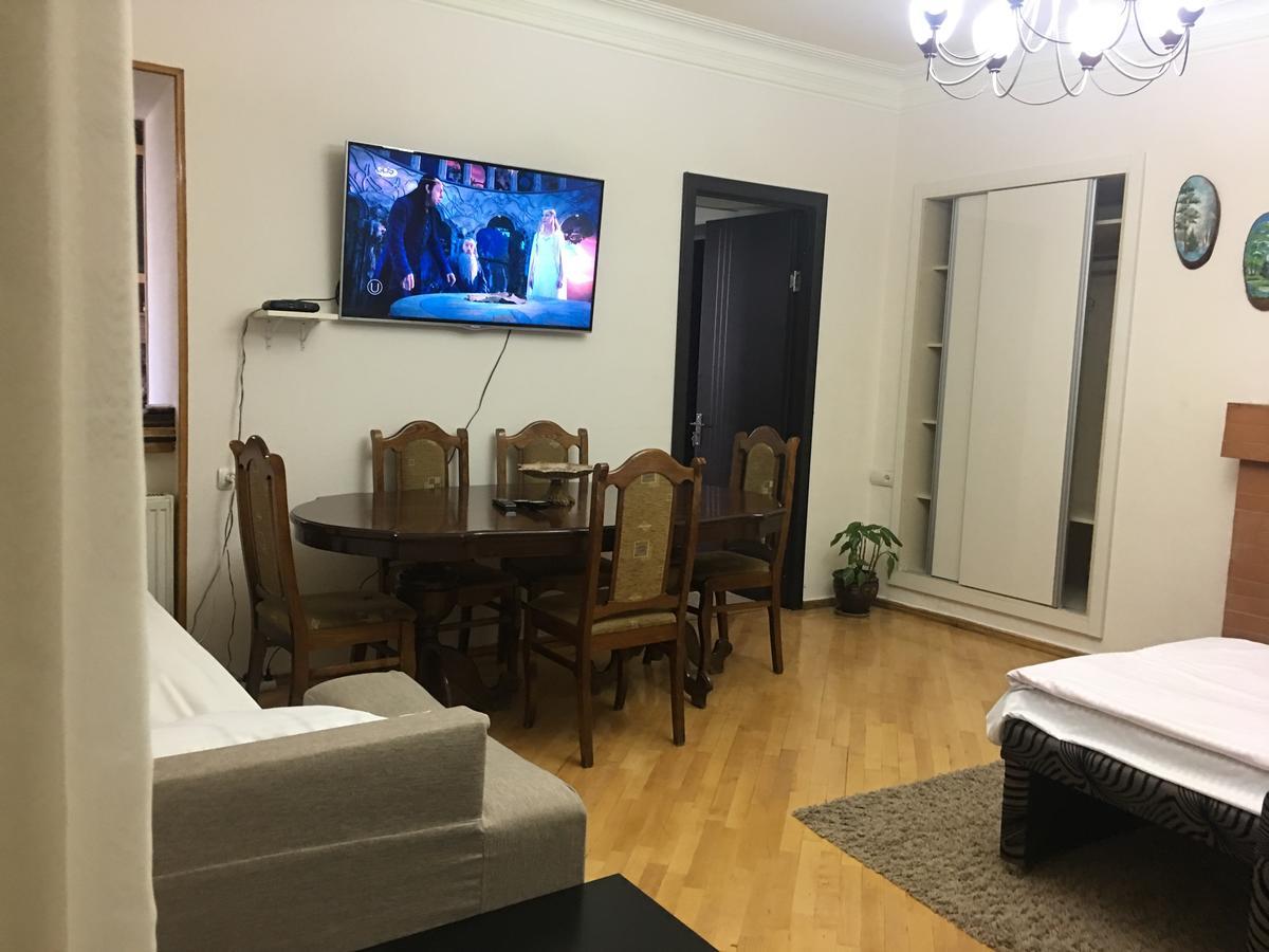 Guesthouse Zeinabi Tbilisi Buitenkant foto