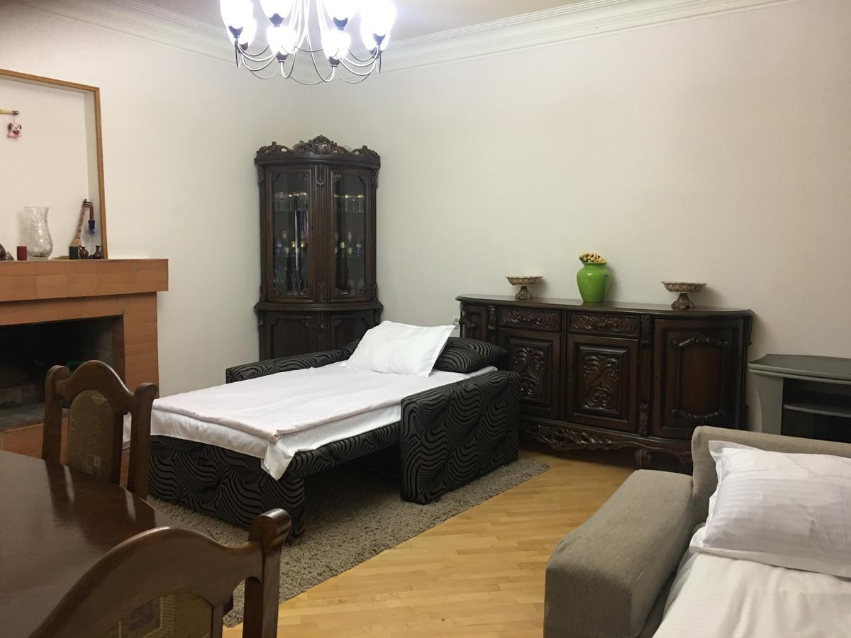 Guesthouse Zeinabi Tbilisi Buitenkant foto