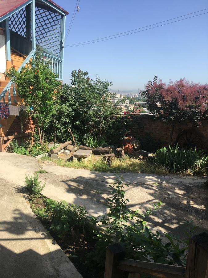 Guesthouse Zeinabi Tbilisi Buitenkant foto
