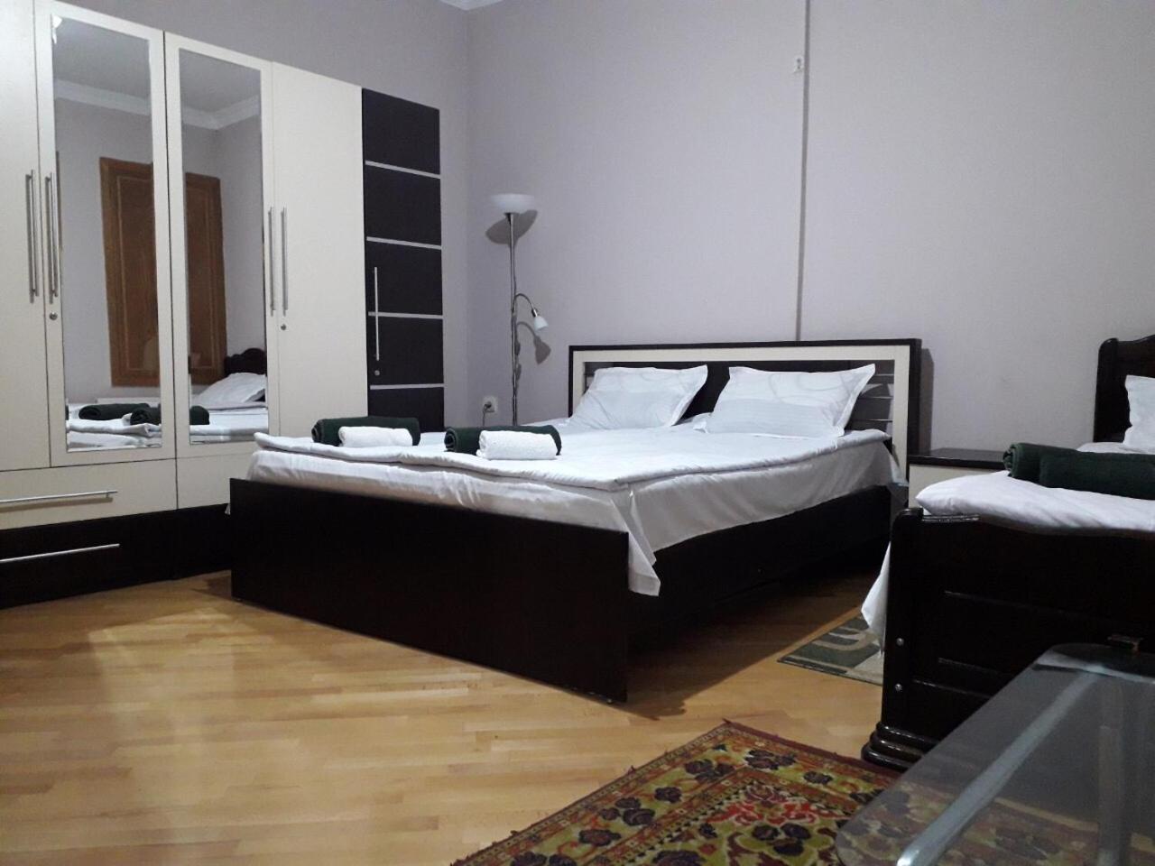 Guesthouse Zeinabi Tbilisi Buitenkant foto